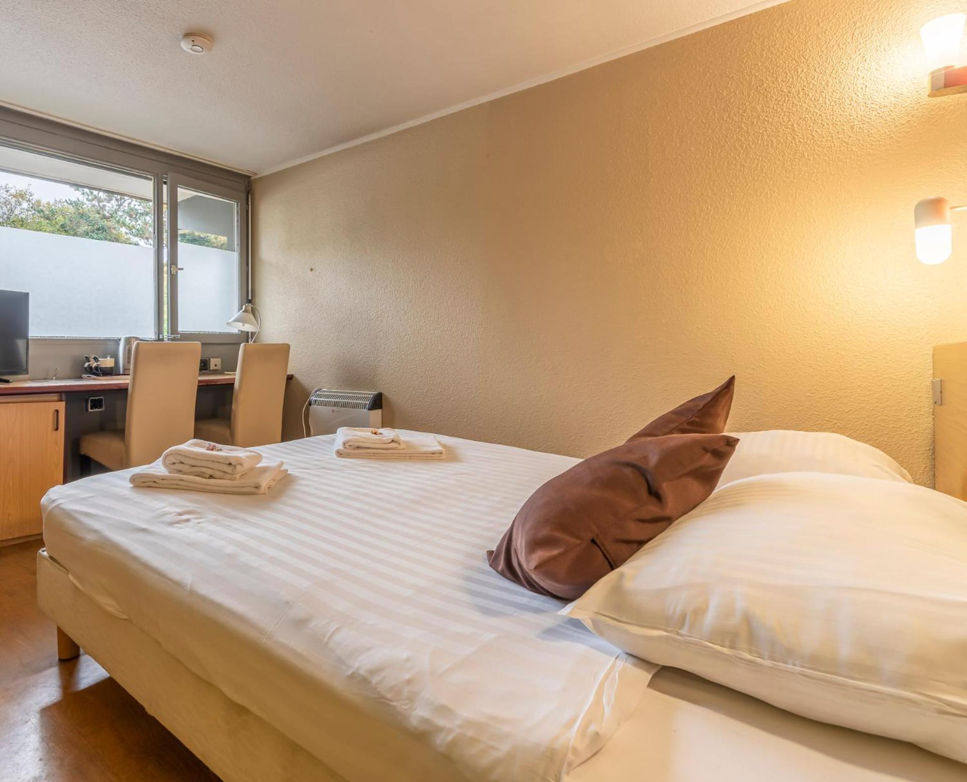 Hotel Sleep & Go Brugge Esterno foto